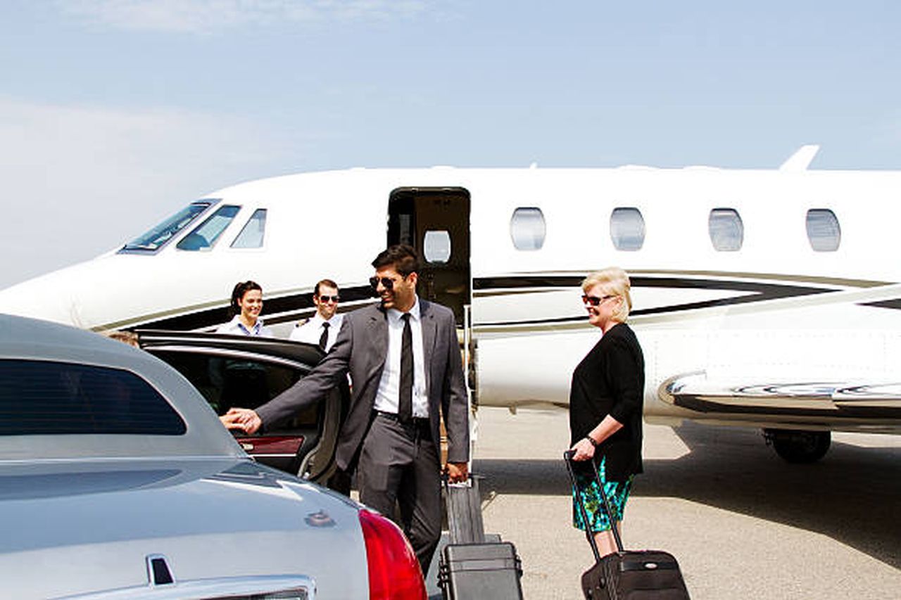 limo service for your airport transfer